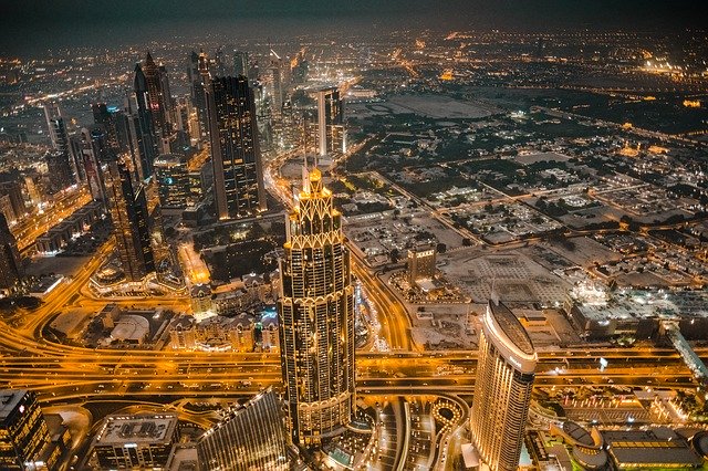 Dubai va organiza Olimpiada robotilor in decembrie Dubai va organiza Olimpiada robotilor in decembrie