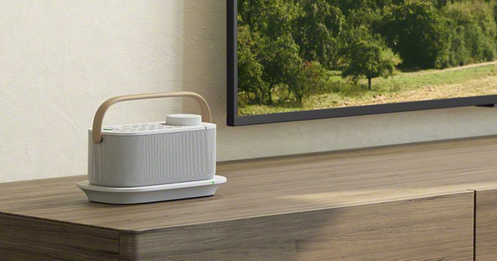 Pretul dispozitivului Sony care e si telecomanda universala si boxa