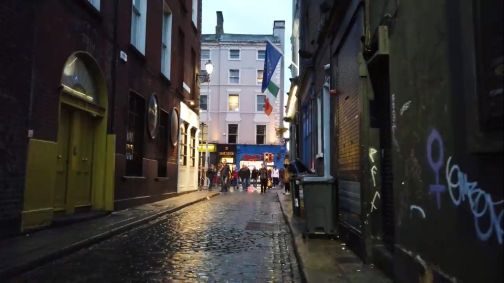 Sesiune Q&A 95 - Clipurile acelea Shorts cu plimbari folosesc continut YouTube obtinut pe cai necinstite