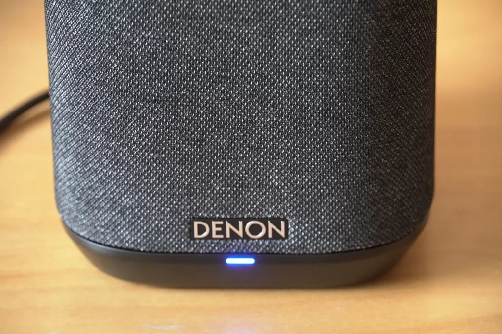 Ce alta companie tocmai a adaugat Siri in propriile sale boxe inteligente