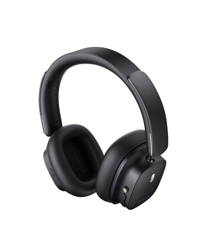 Căștile over-ear de 69,99 de dolari cu anulare a zgomotului și sunet spațial