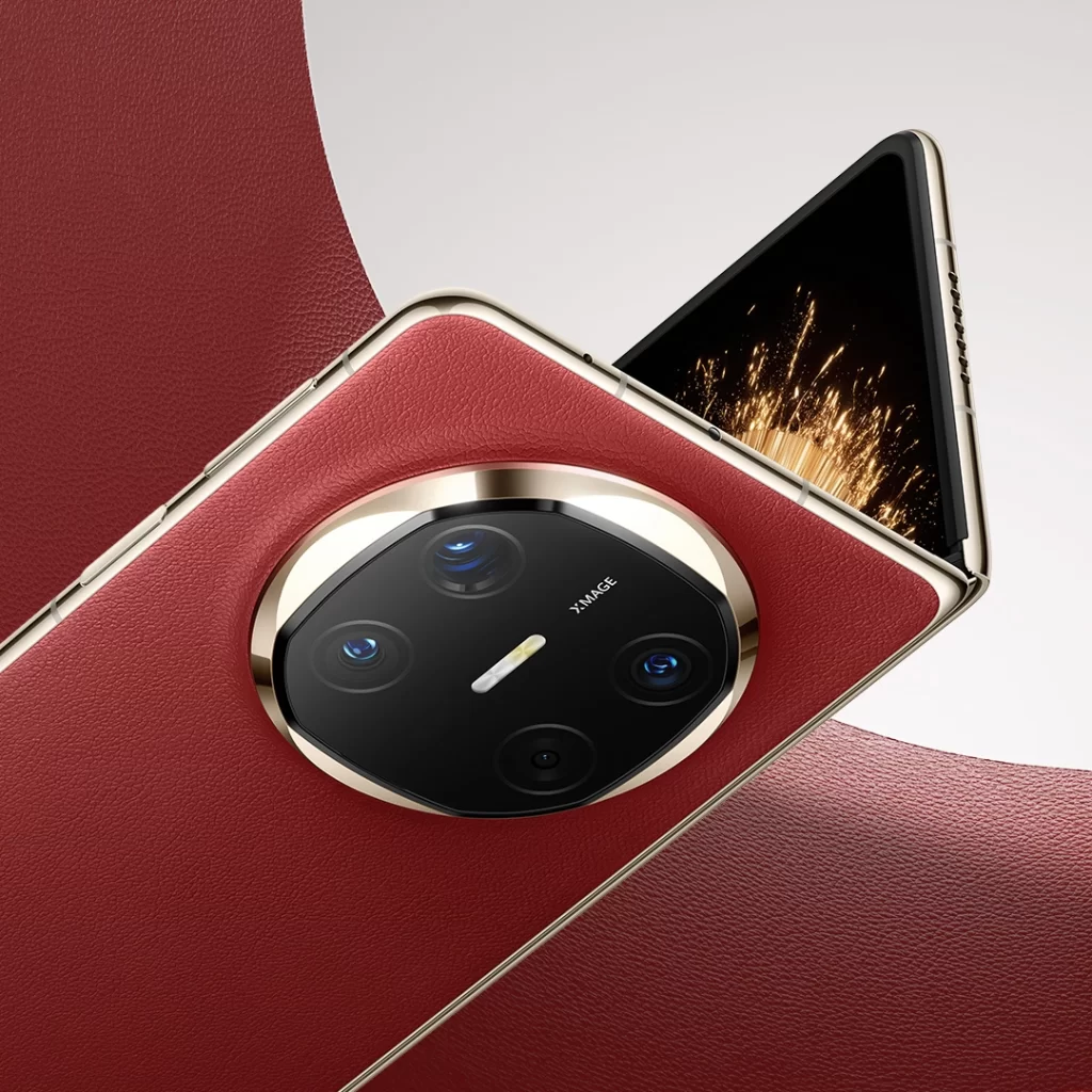 Prețul de pornire al smartphone-ului pliabil Huawei Mate X6 cu camere superioare