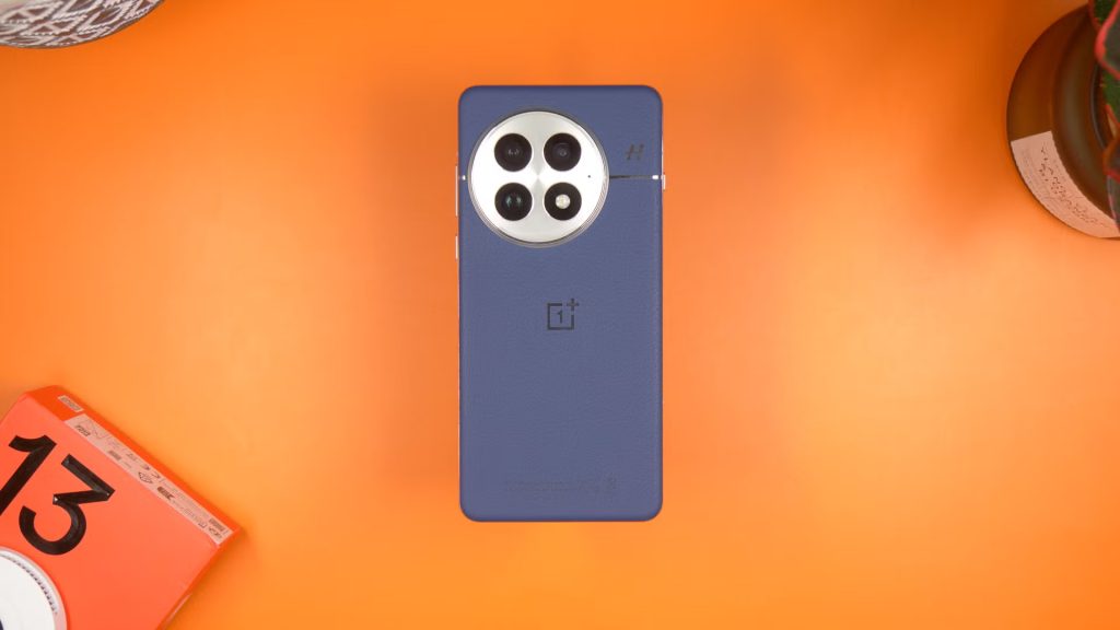 OnePlus 13, unul dintre cele mai rapide smartphone-uri din lume, VS OnePlus 12