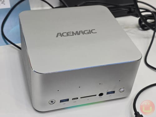 Acest PC AI compact vine cu o cantitate de memorie extraordinară Acest PC AI compact vine cu o cantitate de memorie extraordinară